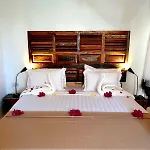 Casa Beach Hotel - Casa Del Mar